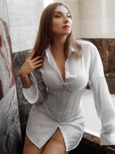 Escort Abedin,Angers open minded model