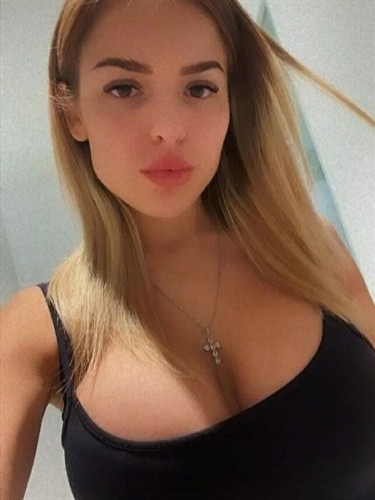 Independent blonde escort Berhi Gzira