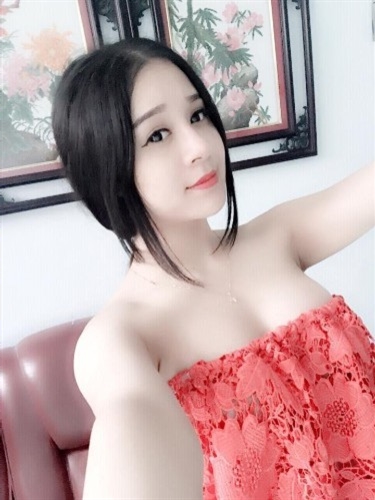 Romantic erotic time escort Dongkang Düsseldorf