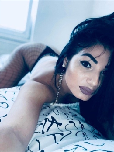 Forozandeh, 18, Orleans - France, Anal massage (receive)