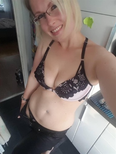 Hajnalka, 22, Nuremberg - Germany, Blowjob without Condom