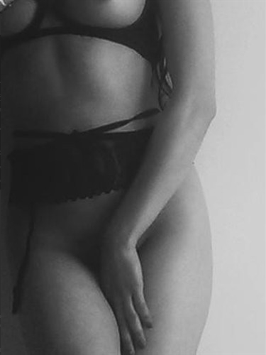 Incredible erotic service escort Hasniye Zürich