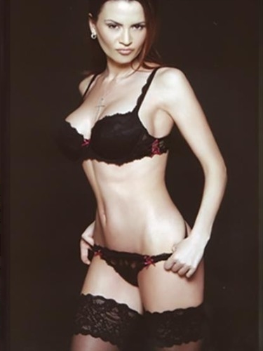 Erotic escort Ishkhanouhi Hannover