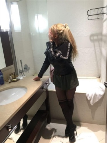 Escort Lana Black,Bat yam sexy girl call me