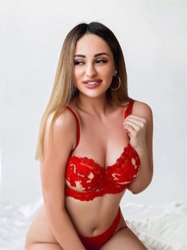 Beautiful Brazilian escort Perola Praia da Luz